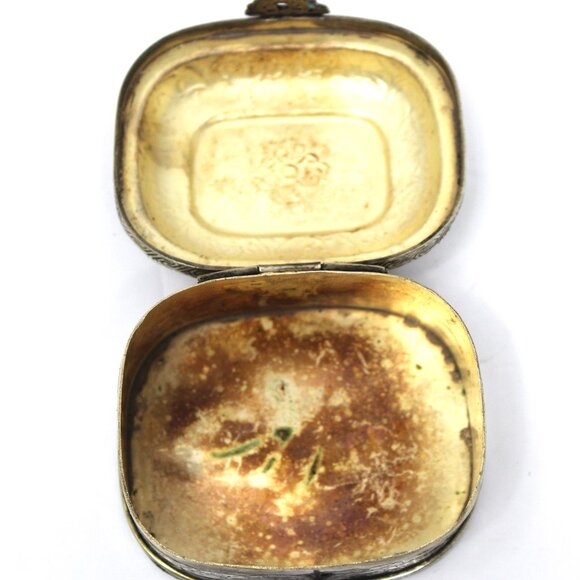 Beautiful Silver Tooled Etched Tin Trinket Box Floral Design Hinged Box - Picture 7 of 9